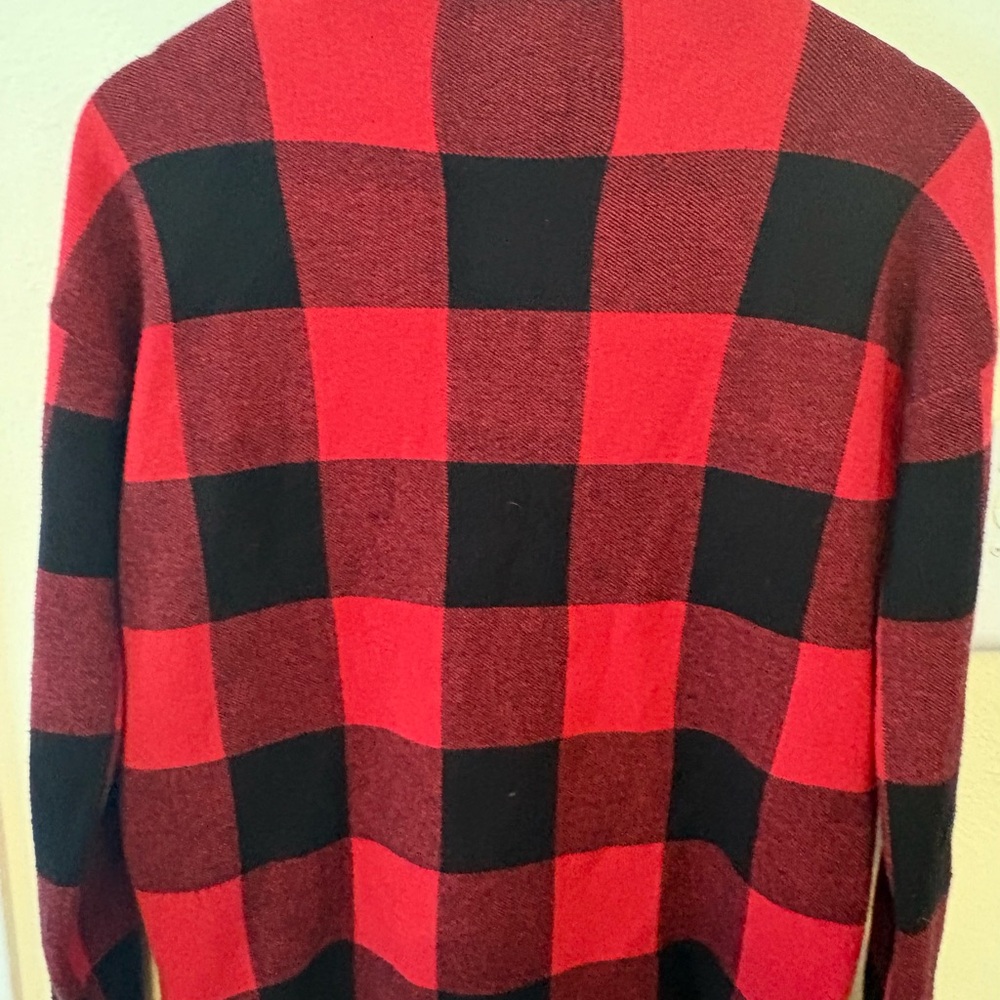 Tommy Bahama Red and Black Checkered Women’s Sweater